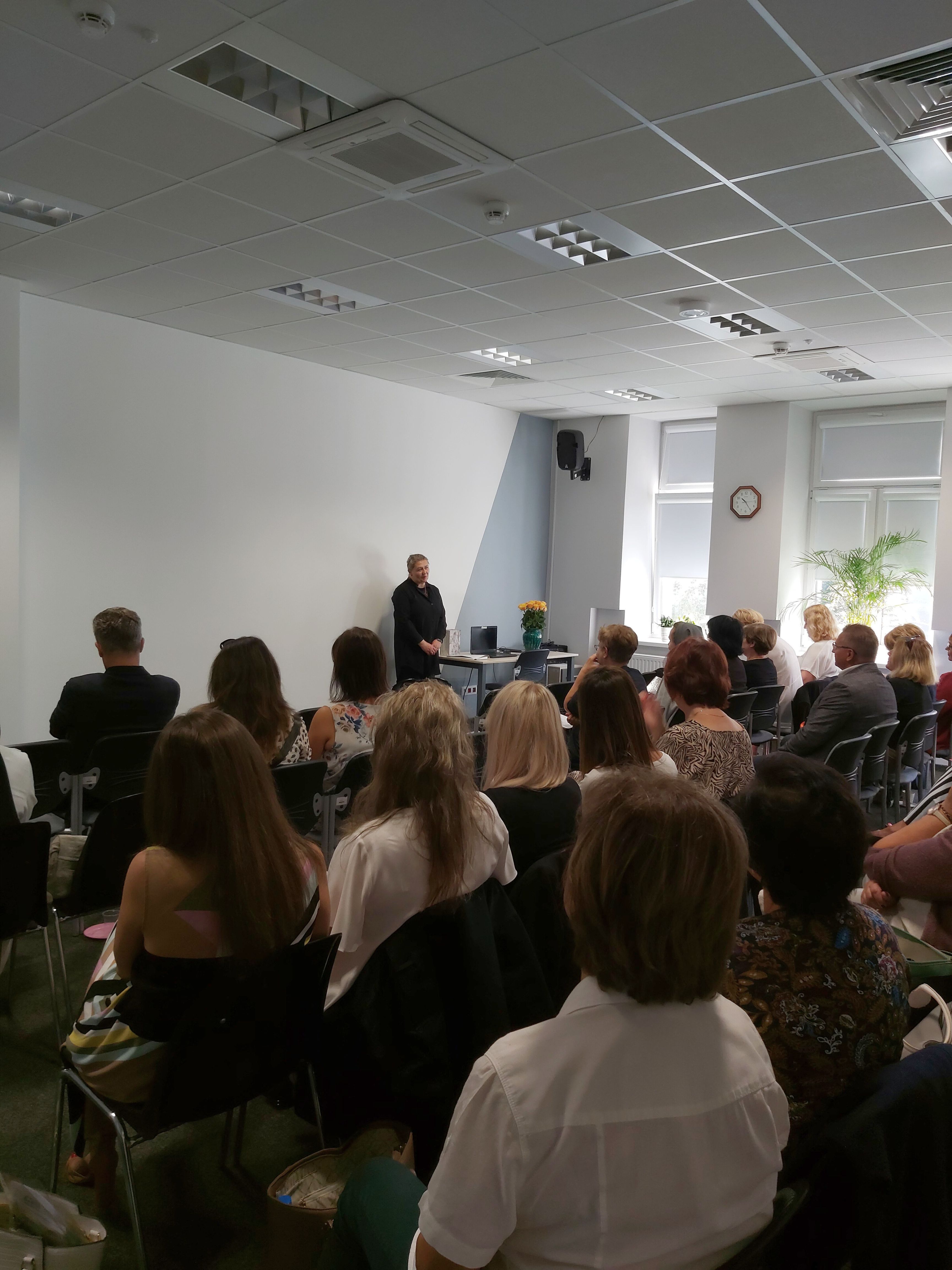 SPOTKANIA DYREKTORÓW SZKÓŁ PODSTAWOWYCH I PRZEDSZKOLI Z PRZEDSTAWICIELEM KURATORIUM OŚWIATY W ŁODZI DELEGATURA W PIOTRKOWIE TRYBUNALSKIM 26.09 - 03.10.2023