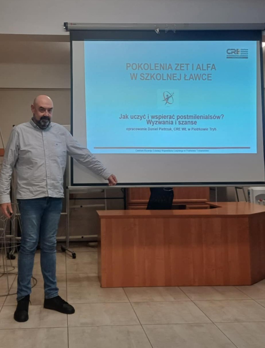 Szkolenie rady pedagogicznej - „Pokolenia Zet i Alfa w szkolnej ławce - jak uczyć i wspierać postmilenialsów. Wyzwania i szanse”.